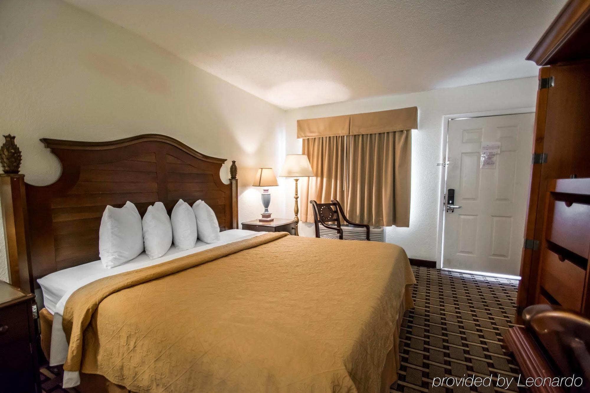 Quality Inn & Suites Eastgate คิสซิมมี ภายนอก รูปภาพ